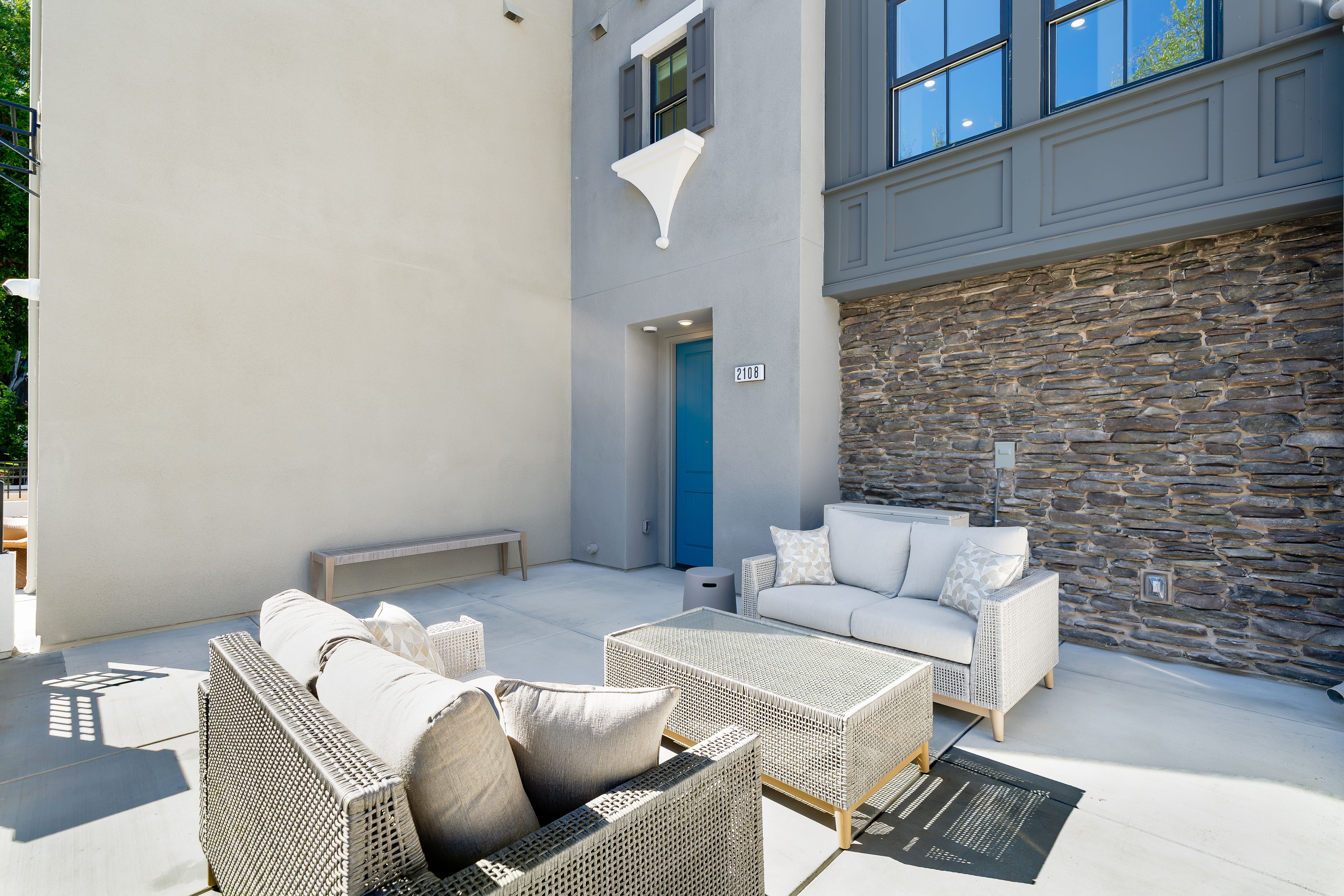 Amelia 7 front exterior 3