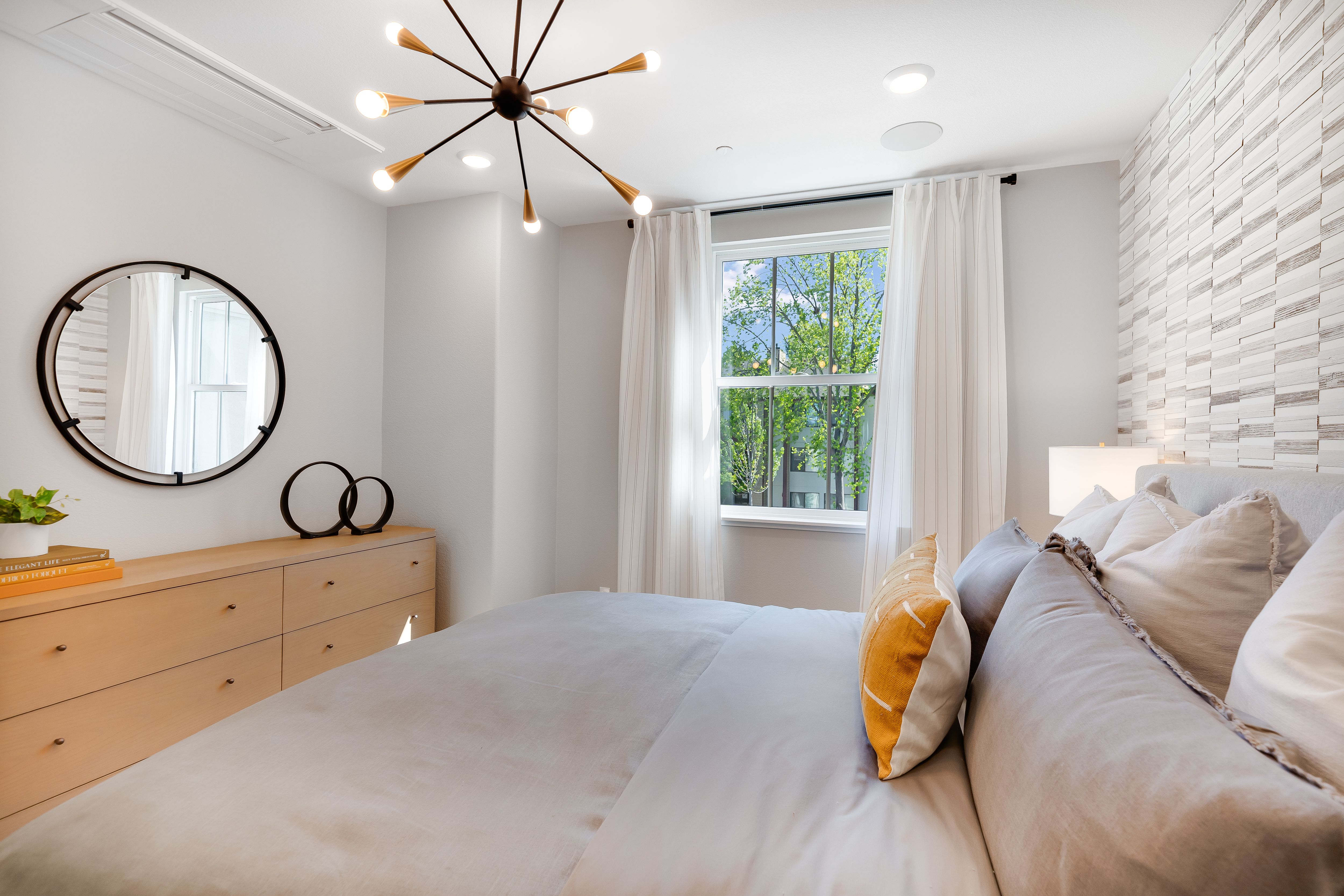 Amelia 7 Primary Bed 2