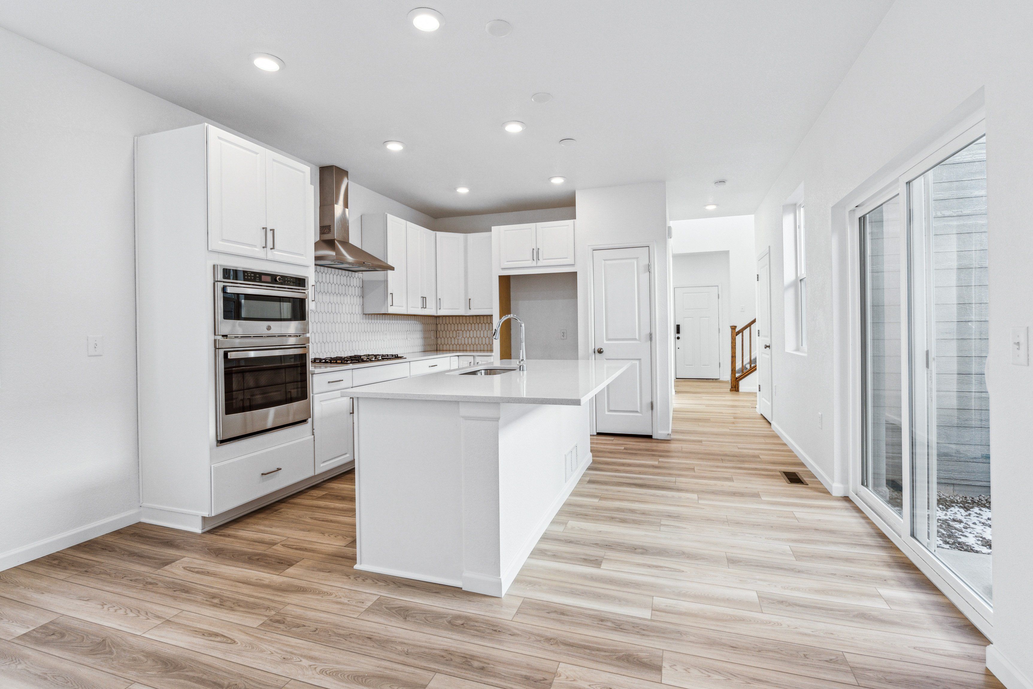 010 Kitchen Side View Stella at Farmlore