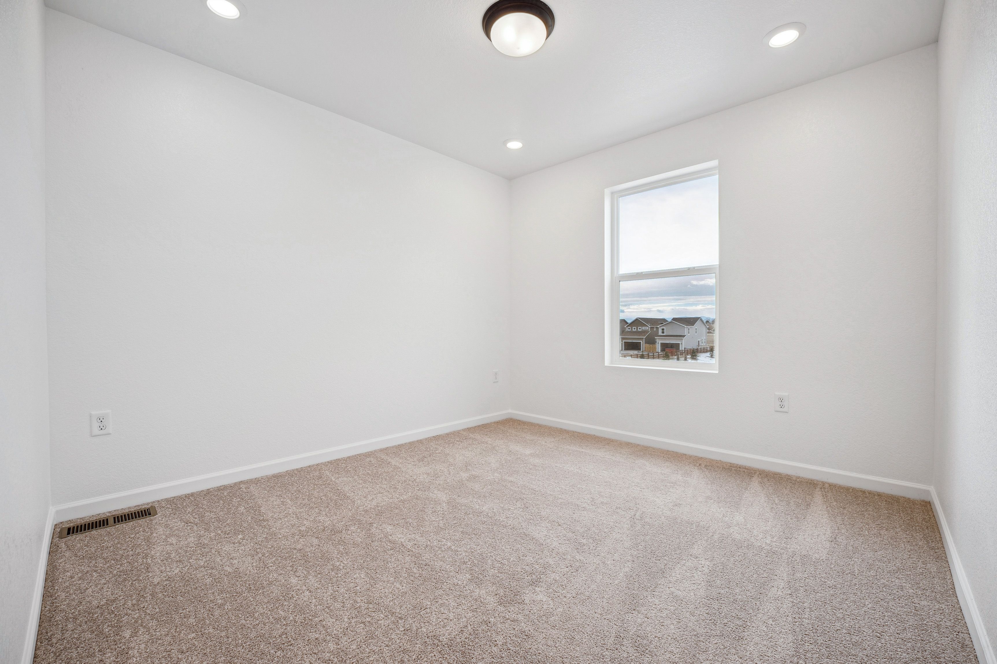 014 Bed 2 Meridian at Farmlore