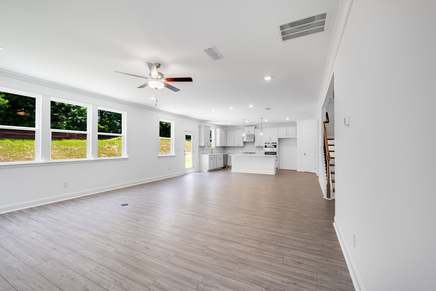 hj-ga-atlanta-oakmead-trenton-lot-2-tv-lounge...