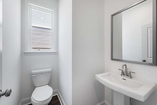 hj-ga-atlanta-oakmead-trenton-lot-2-bathroom-002