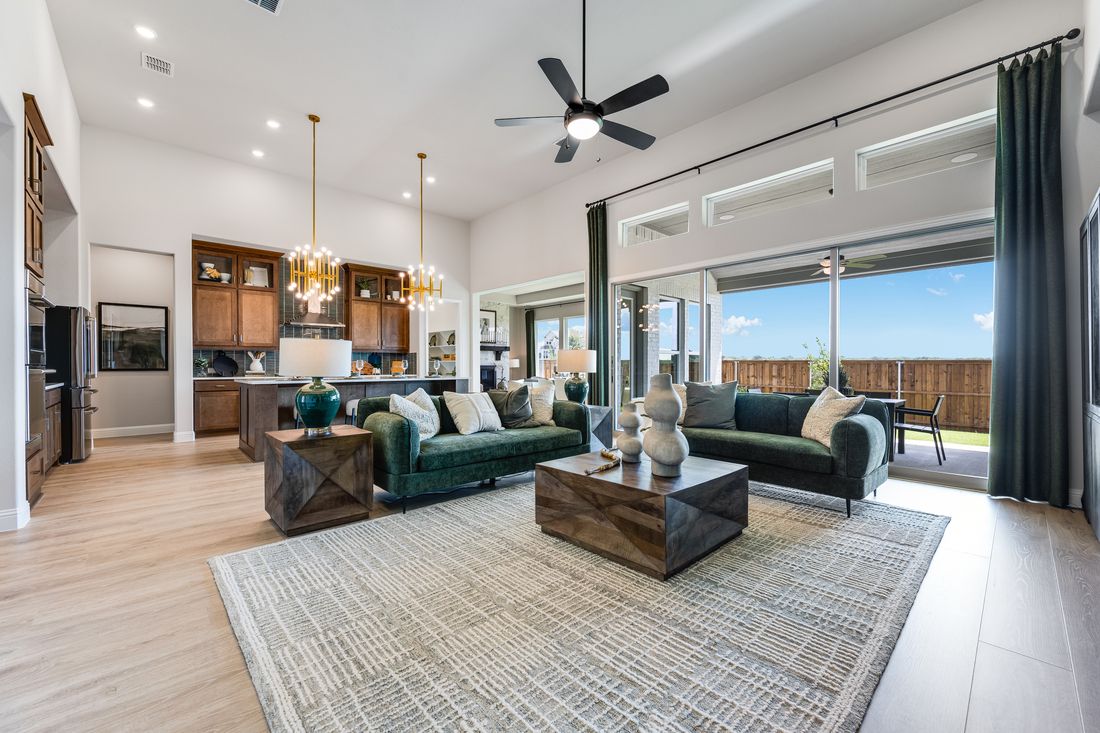 hj-tx-dallas-the-ranch-at-uptown-celina-court...