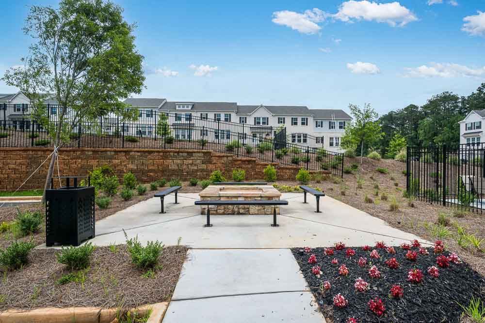 hj-ga-atlanta-chandler-run-6162-wayburn-commu...