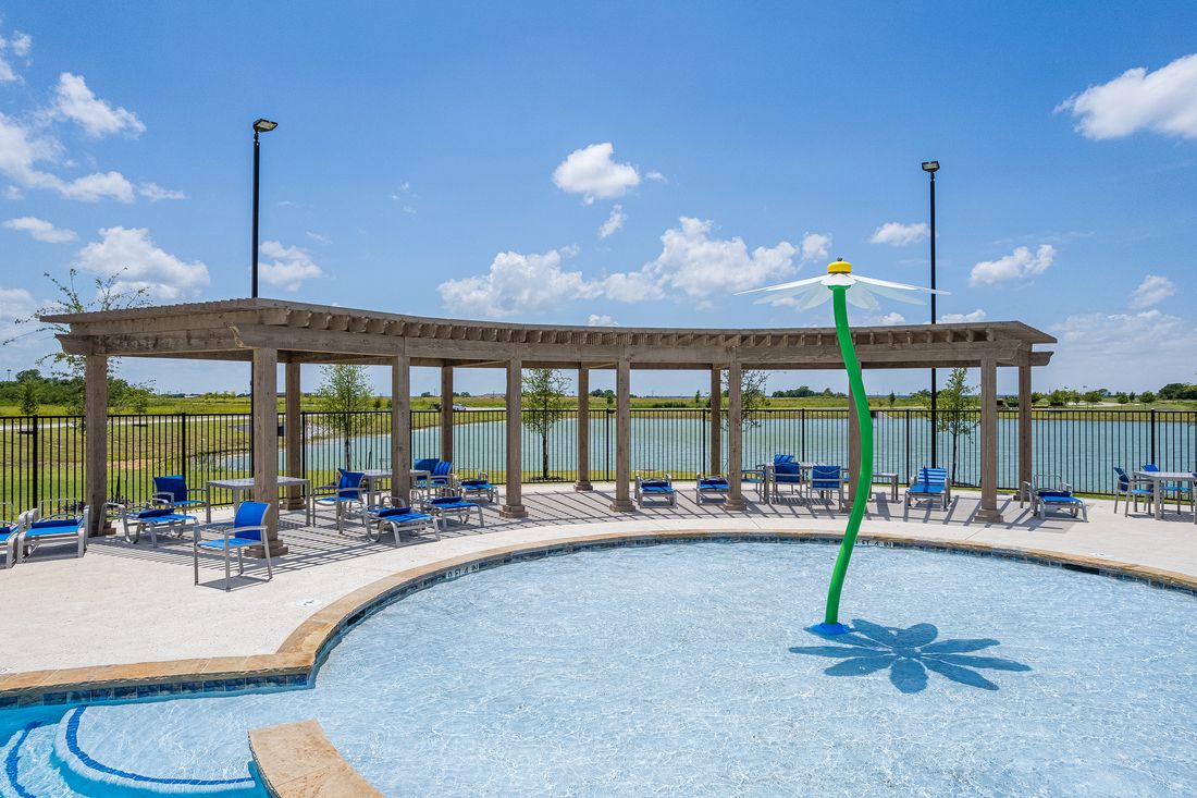 hj-tx-dallas-river-ridge-2115-tule-pool-area-06