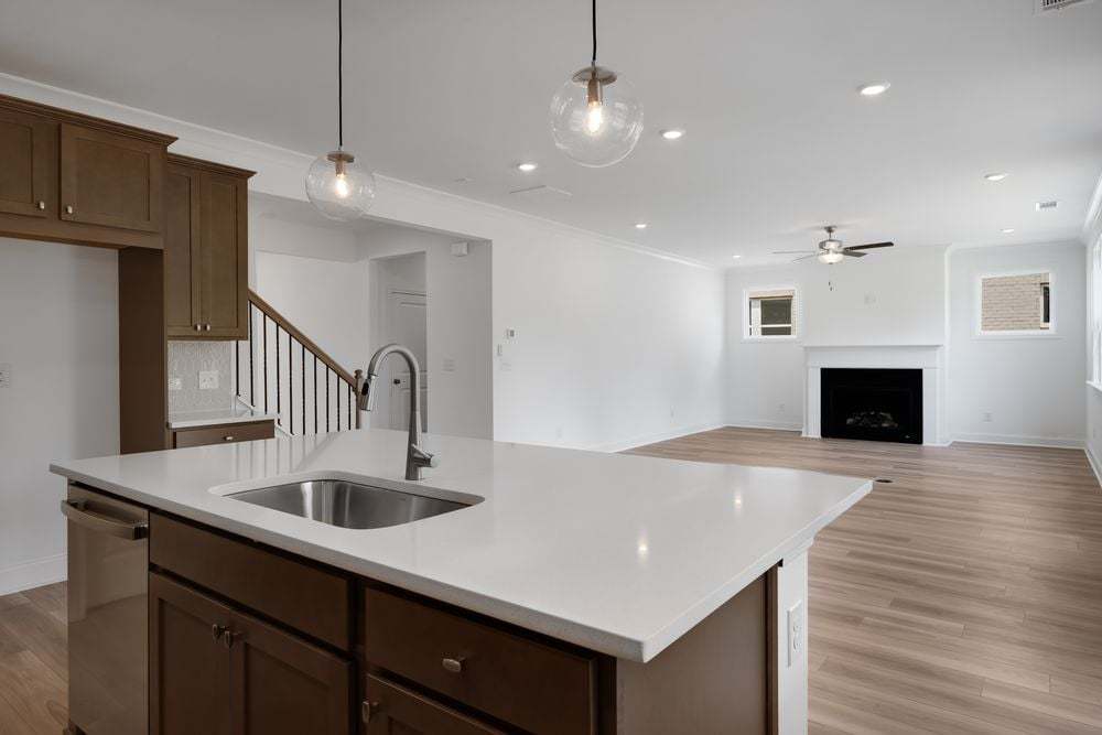 hj-ga-atlanta-bennett-farm-ingram-lot-93-kitc...