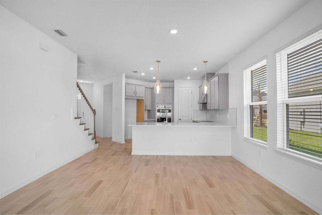 hj-fl-orlando-aden-north-at-westview-dining-a...