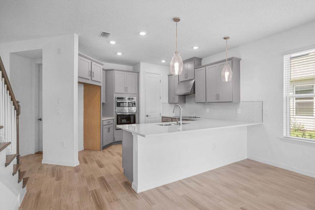 hj-fl-orlando-aden-north-at-westview-kitchen-01