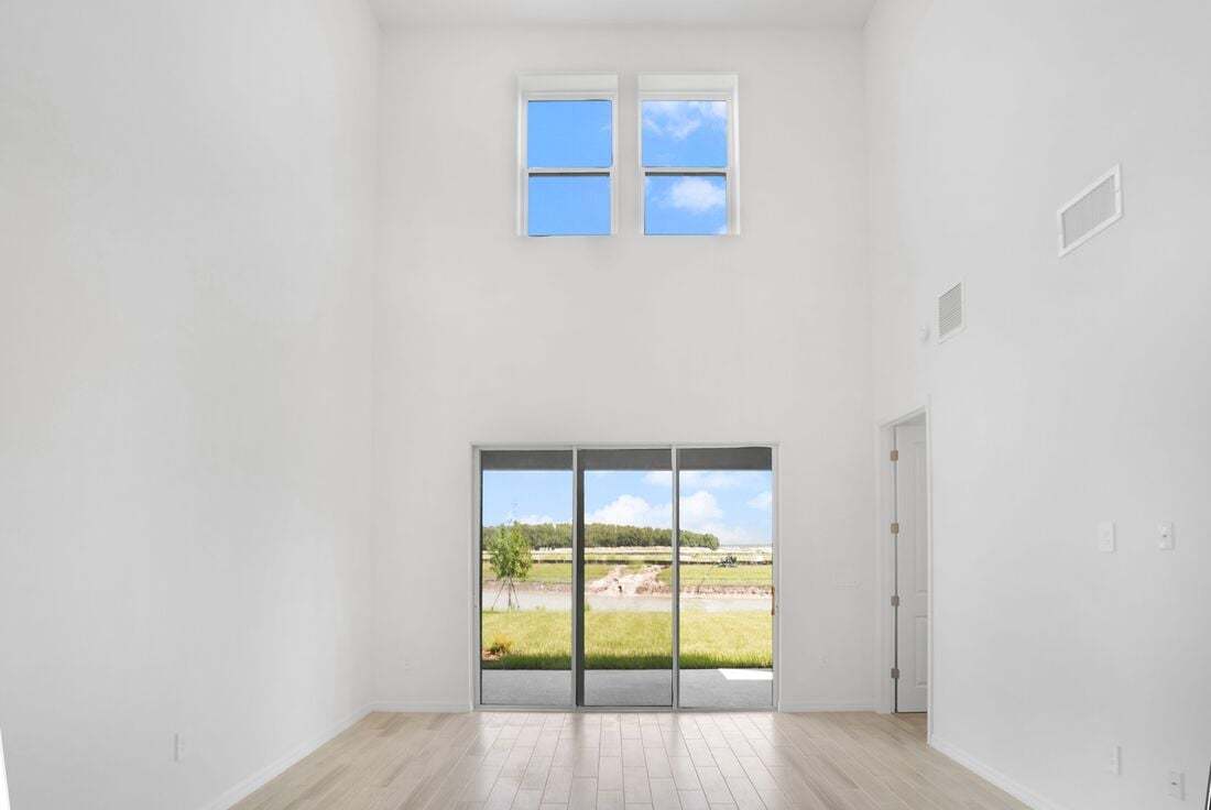 hj-fl-orlando-aden-north-at-westview-tv-lounge-02