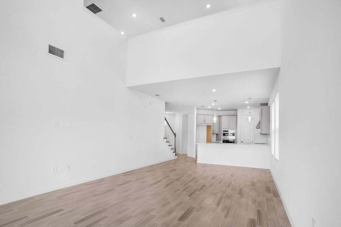 hj-fl-orlando-aden-north-at-westview-tv-loung...