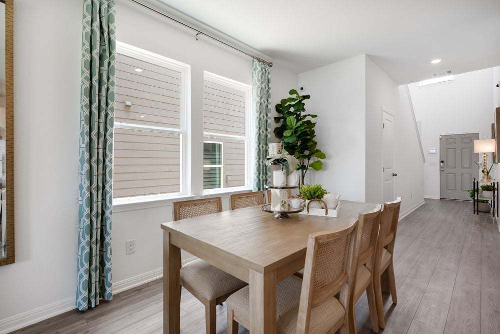 SR Hawk Casual Dining