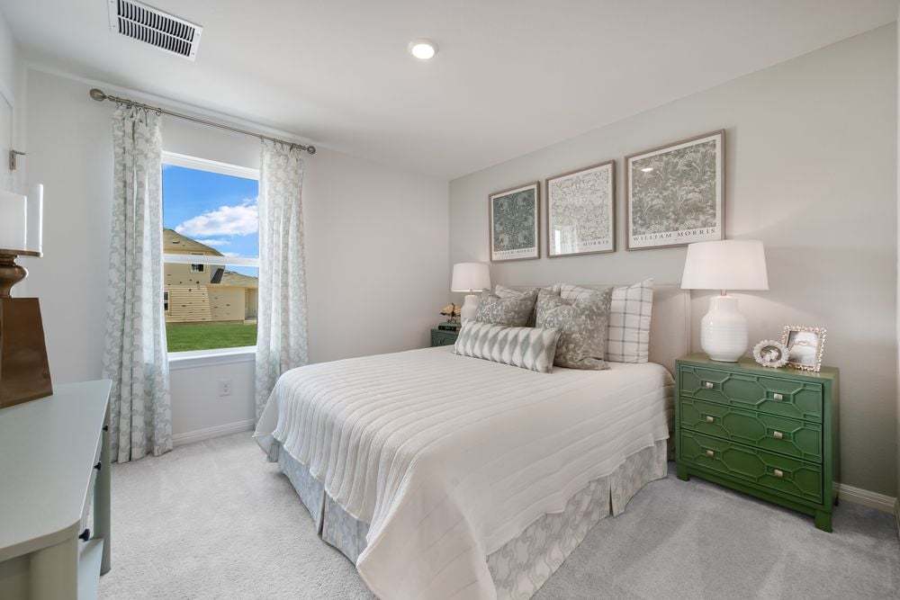 SR Hawk Bed 2