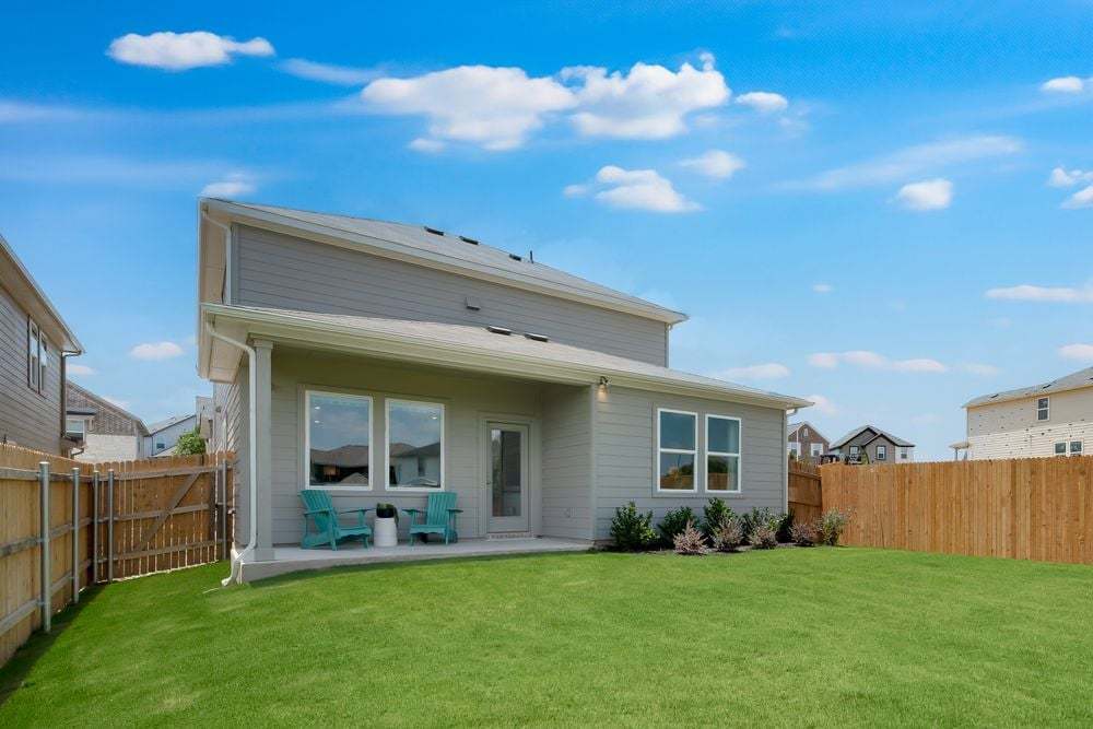 SR Hawk Backyard