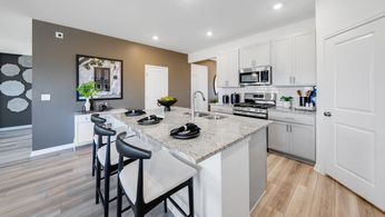 hj-tx-austin-longview-finch-lot-5-kitchen-001.jpg