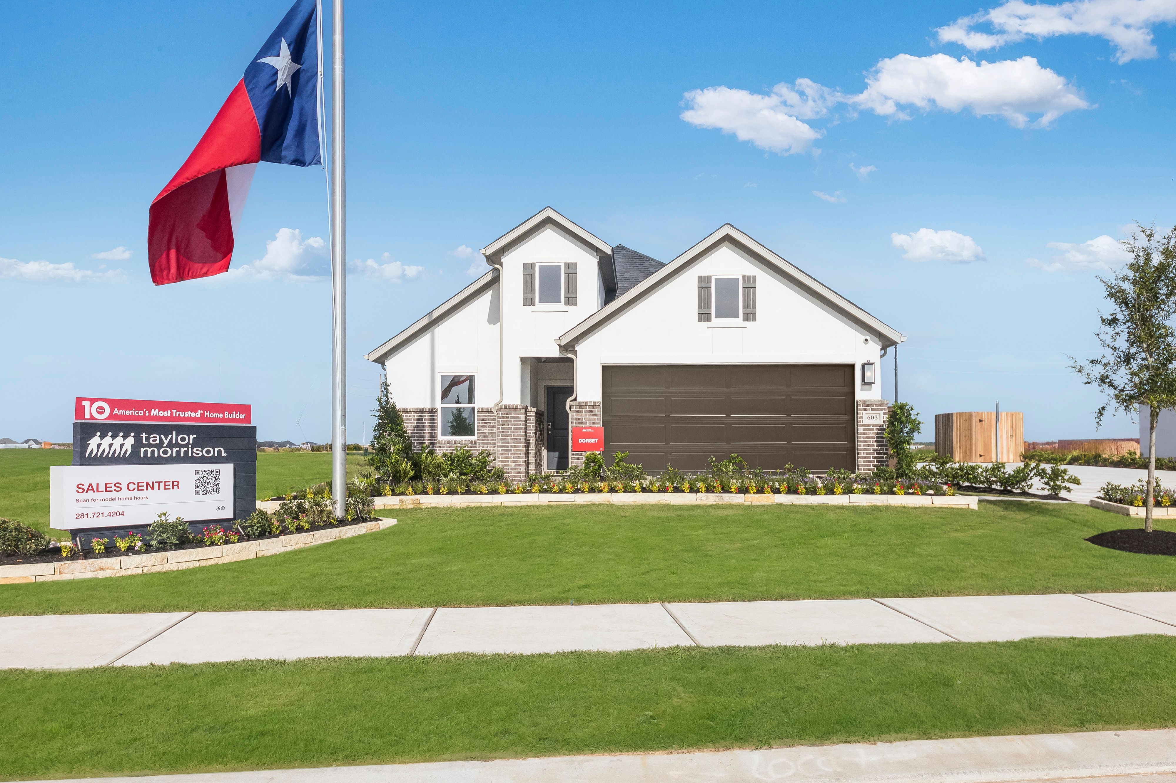 brookewater-603-yaupon-holly-front-03