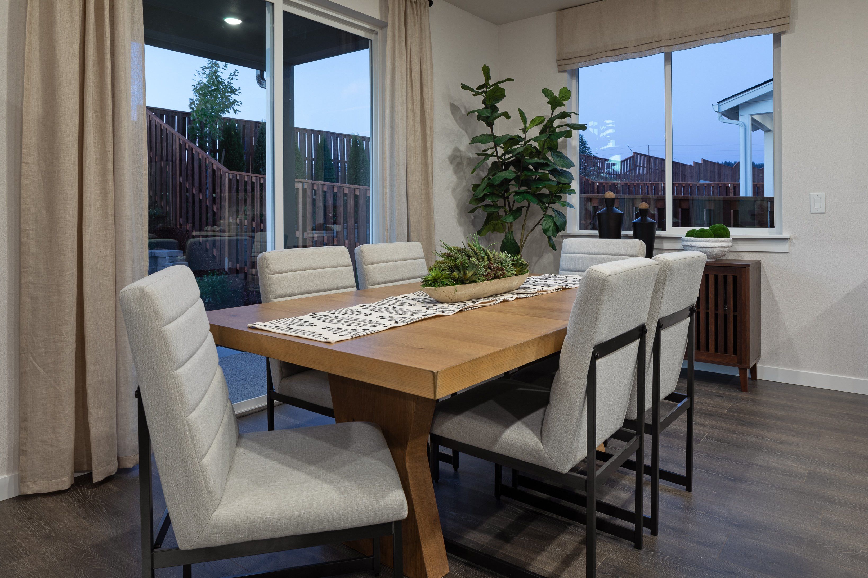 Piper Ridge Glenwood Dining Room