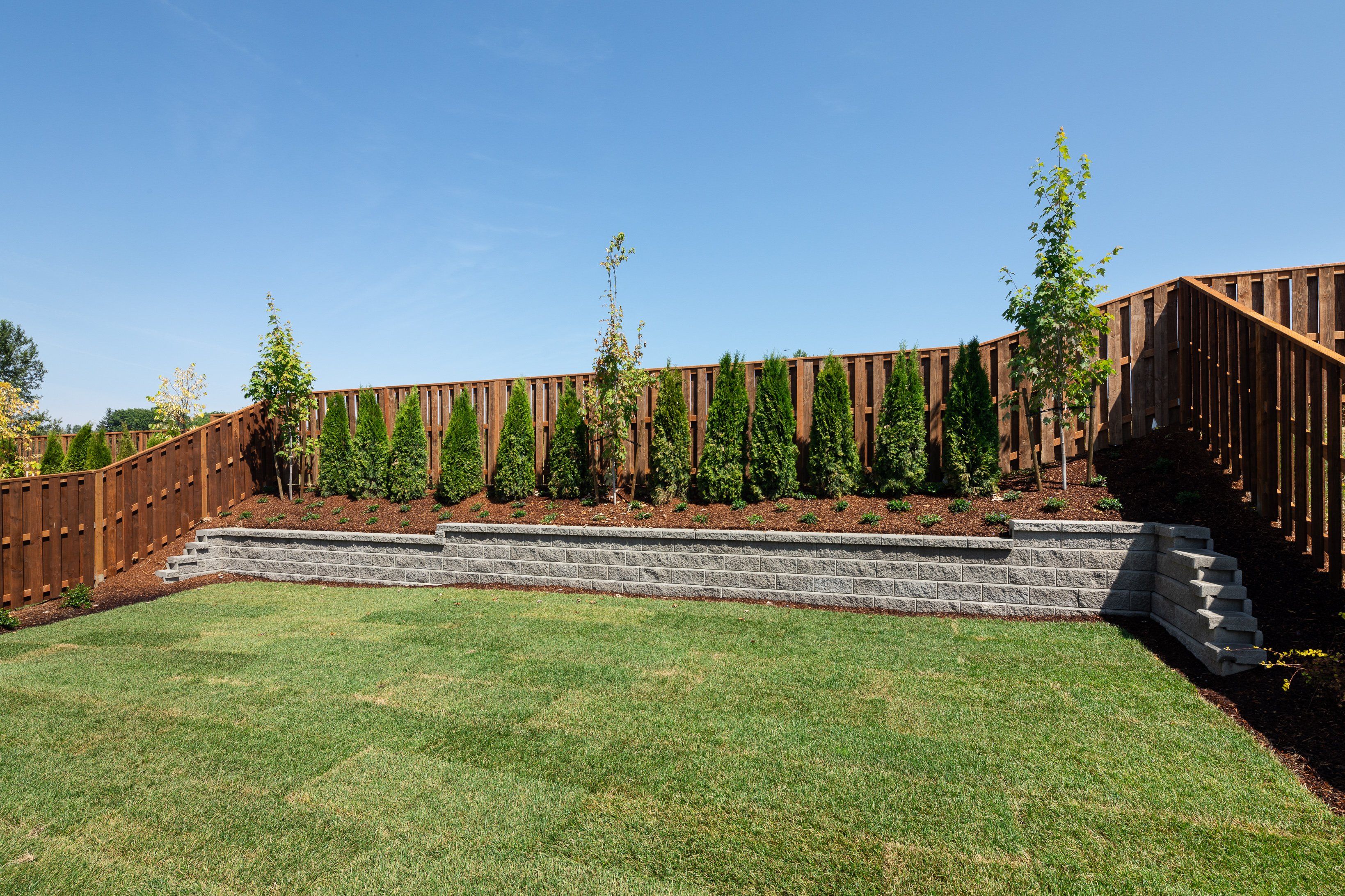 Piper Ridge Fuchsia Backyard