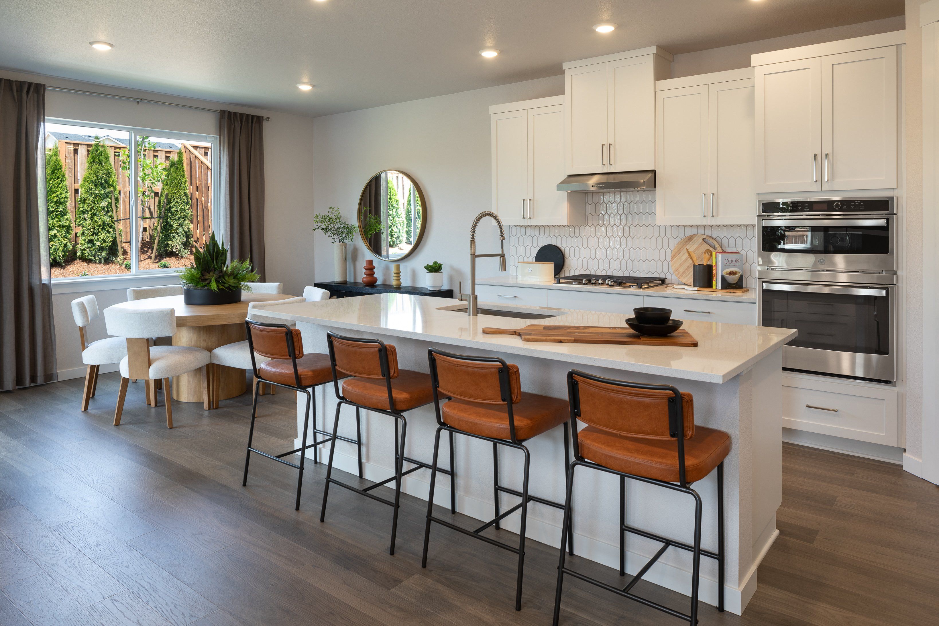 Piper Ridge Riverbend Kitchen