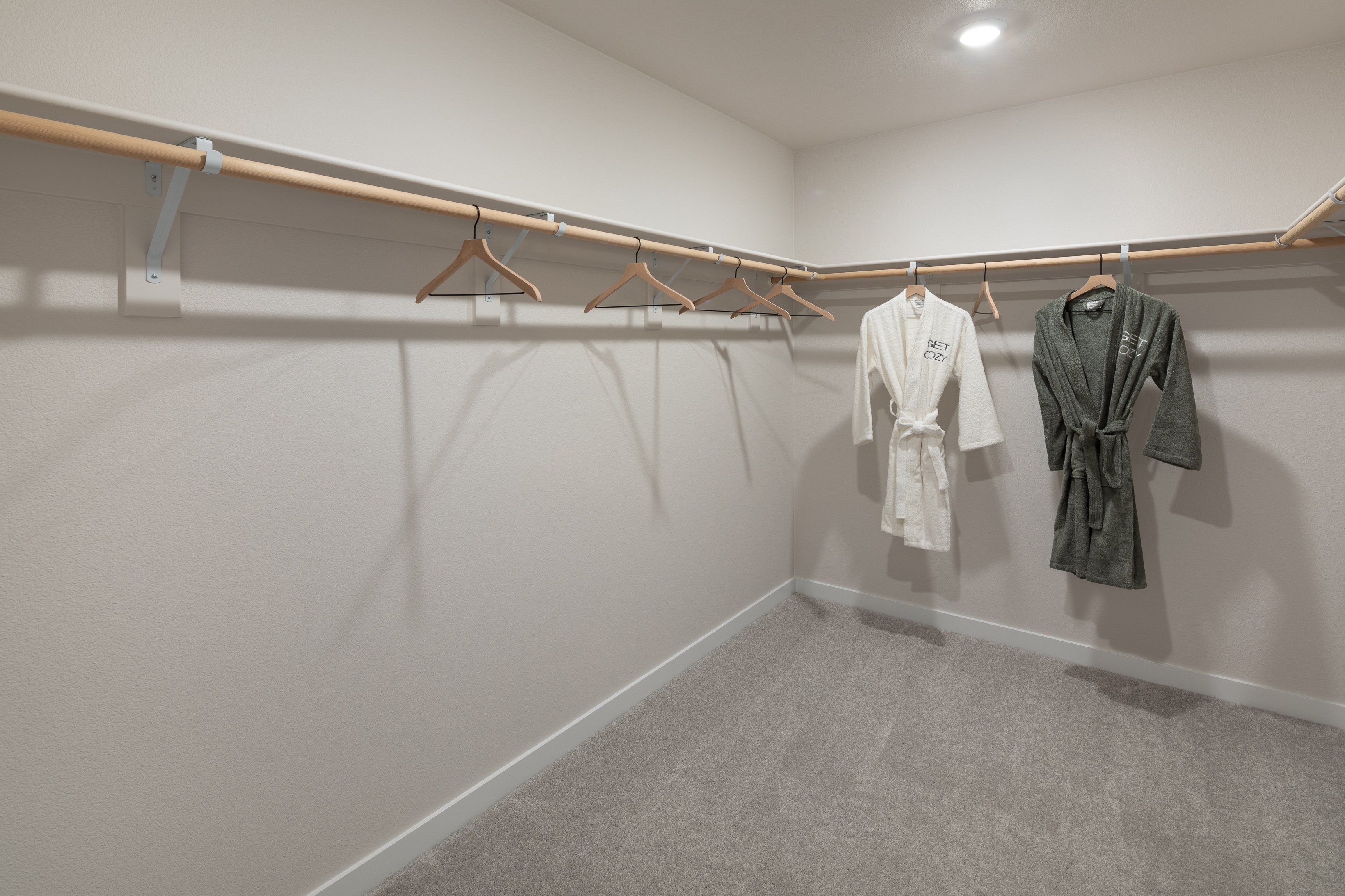 Piper RIdge Riverbend Primary Bedroom Closet