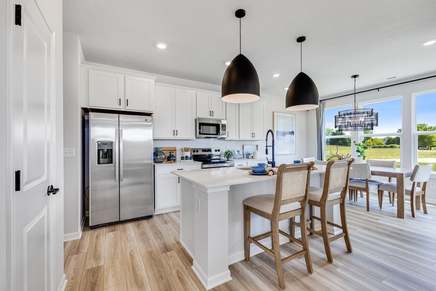 06 Kitchen