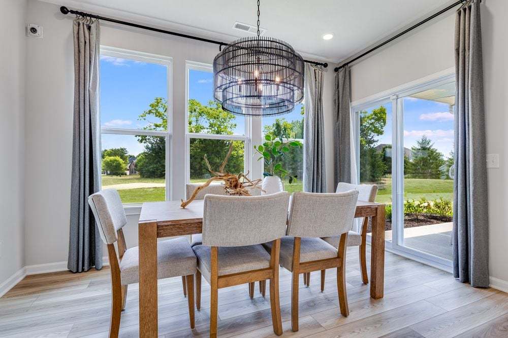 10 Dining