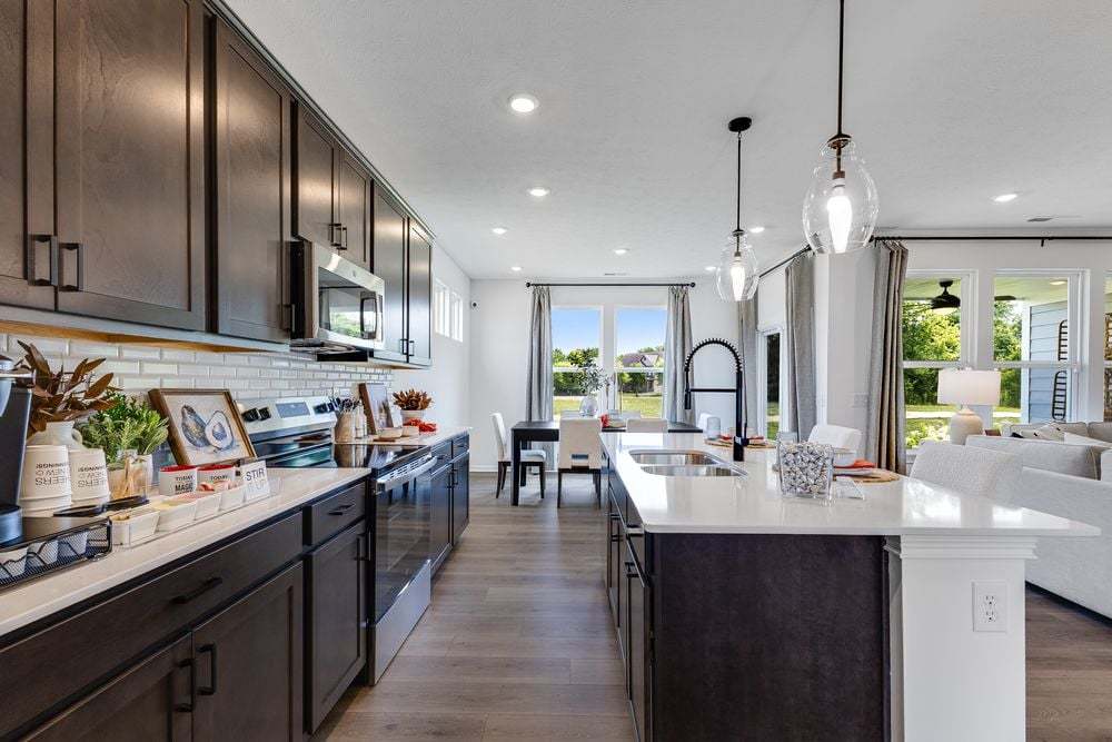 10 Kitchen