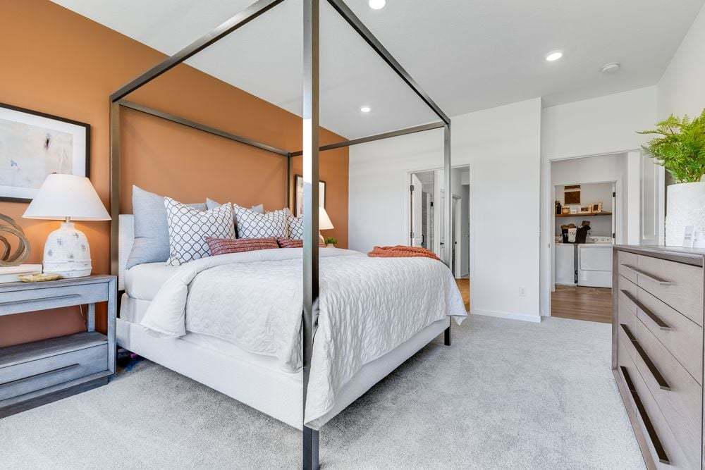 15 Primary Bedroom
