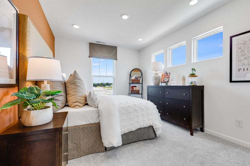 22 Bedroom