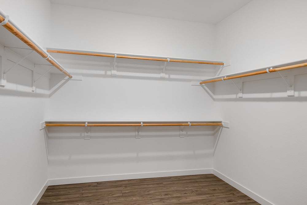 Lenten Primary Bed Closet