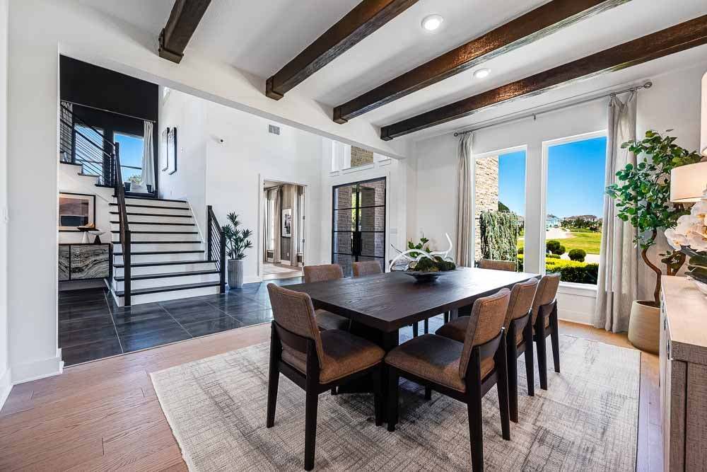 Formal Dining
