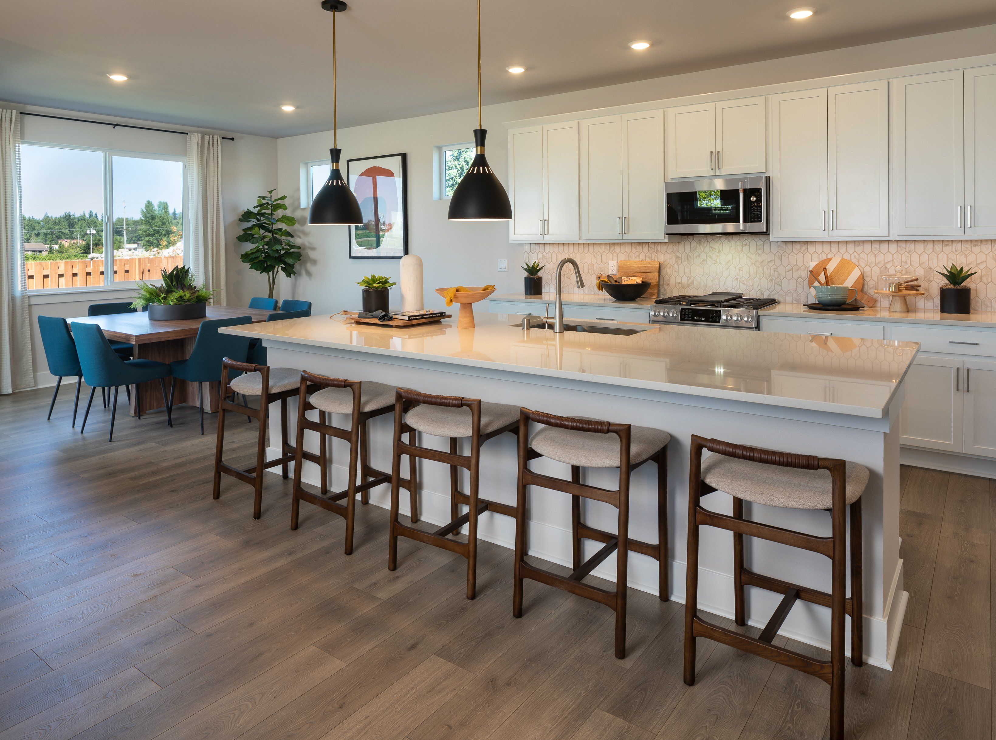 Sunrise Vista Lily Kitchen Dining