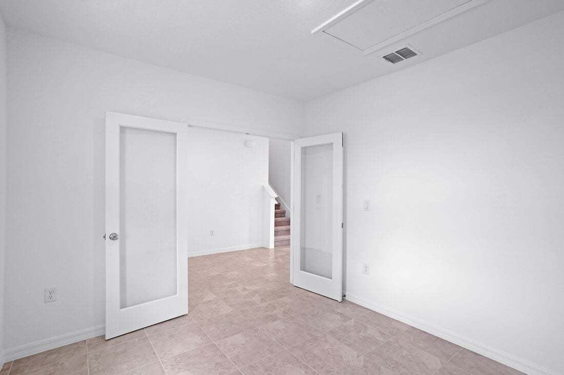 hj-fl-orlando-waterstone-azalea-lot-92-living...