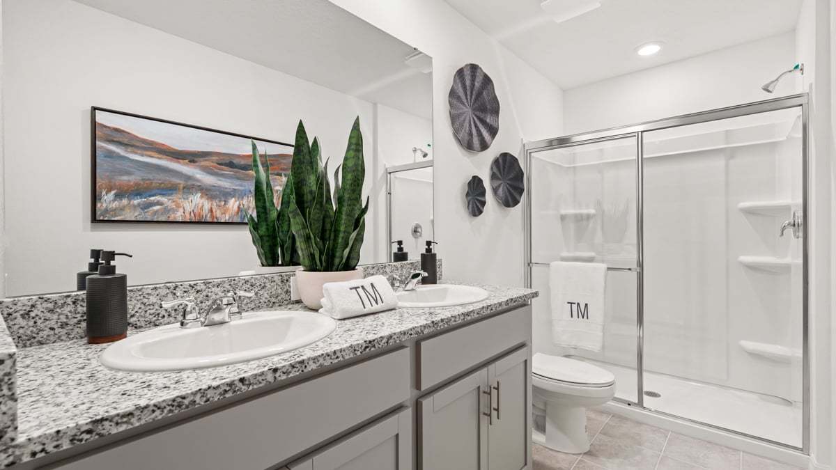 Ivy Model - The Towns at Firethorn-32 bathroom