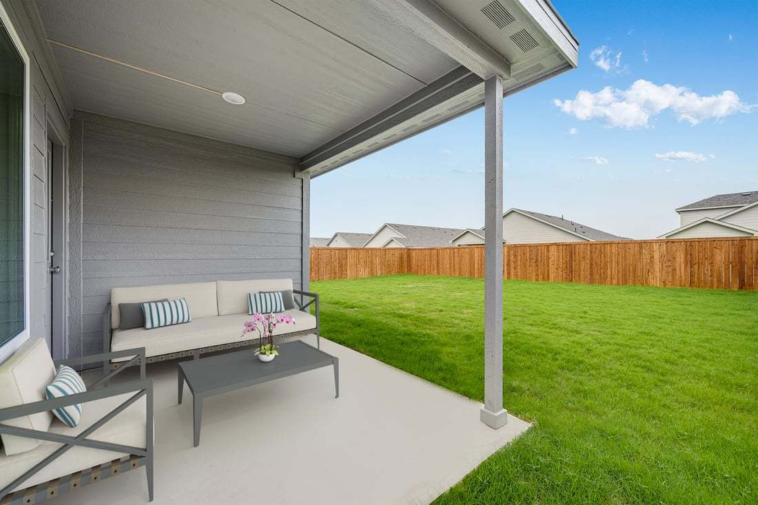 hj-tx-dallas-river-ridge-hutto-lot-22f-patio-02