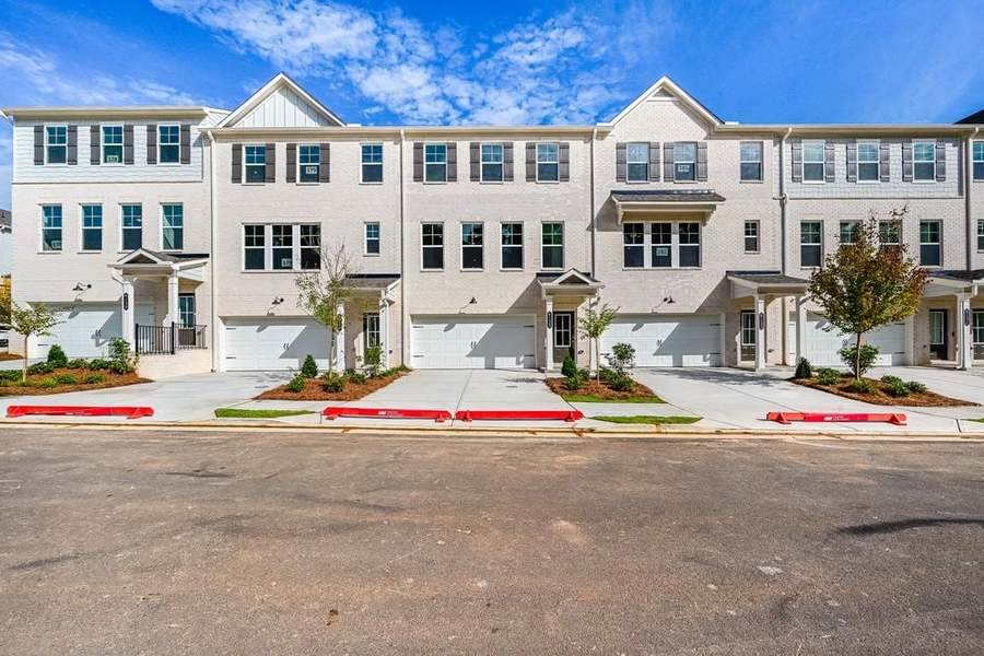 6135 Wayburn Street (Forsyth)