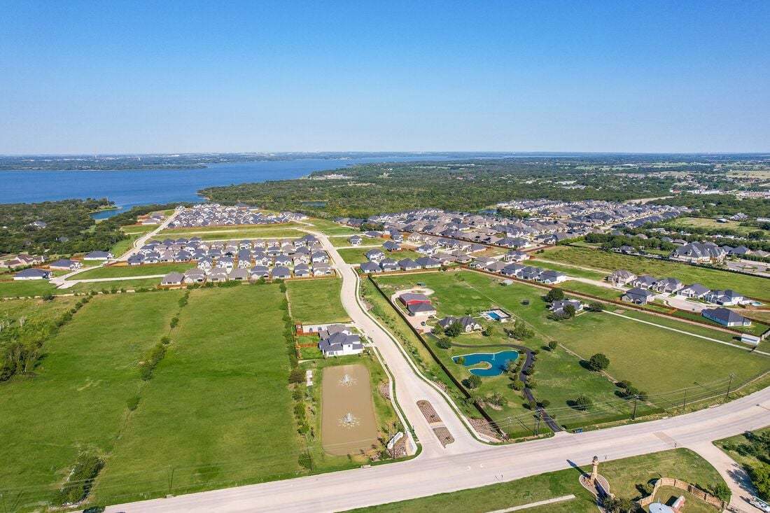 hj-tx-dallas-south-oak-121-starland-community-15