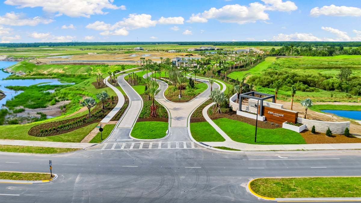 Esplanade at Coasterra - Community Entrance-1