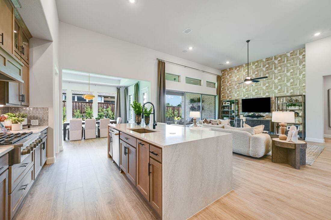 hj-tx-dallas-the-ridge-at-northlake-courtney-...