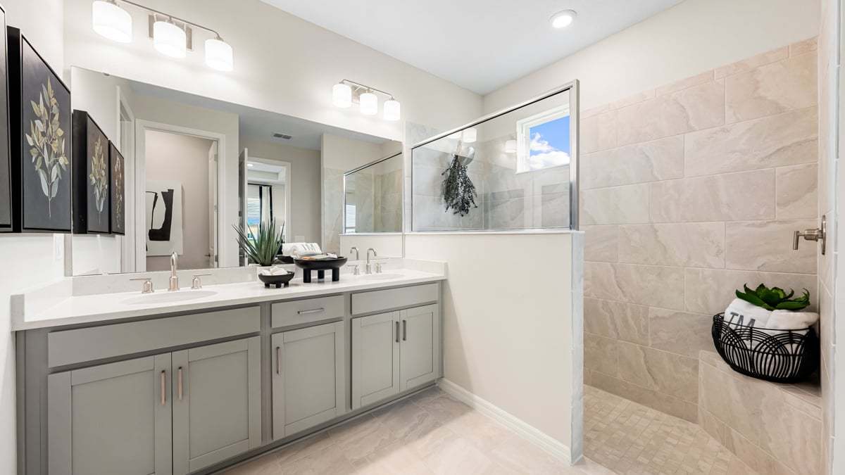 Firethorn Grenada Model-35 bathroom