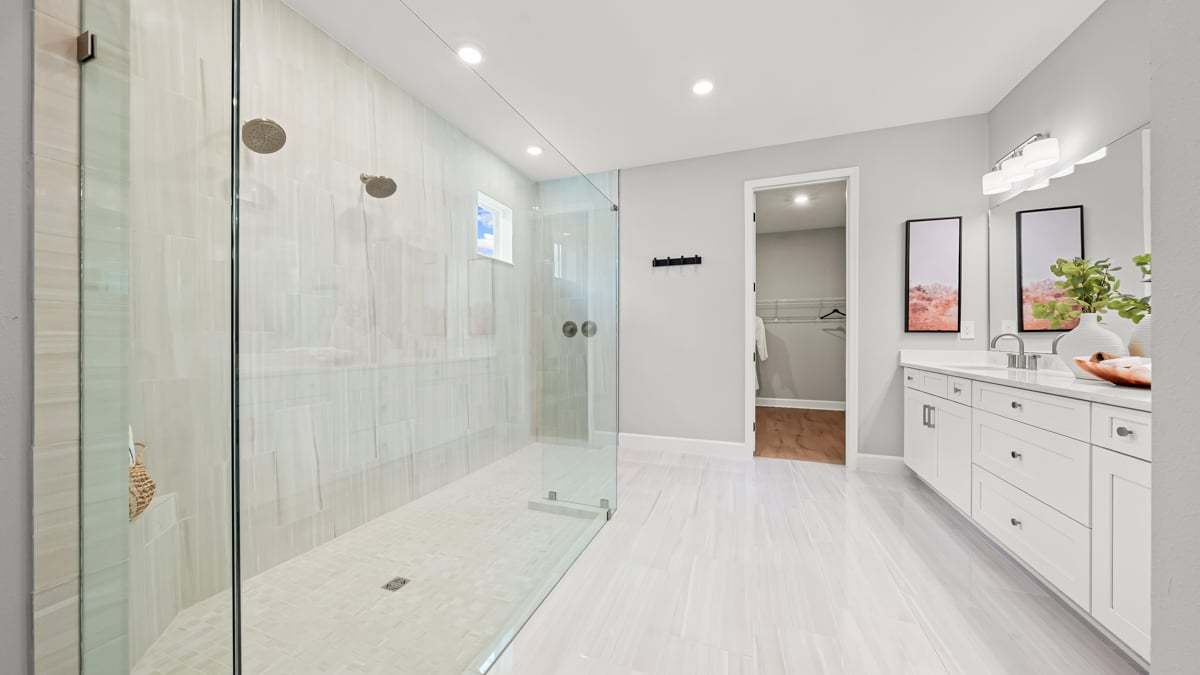 Firethorn Sand Key Model-45 bathroom