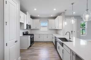 7774 Waning Moon Way (Ibis)