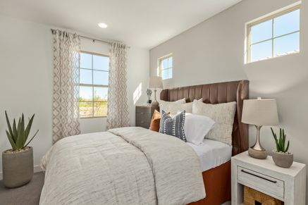 La Mira DiscoveryPaisleySecondary Bedroom 1