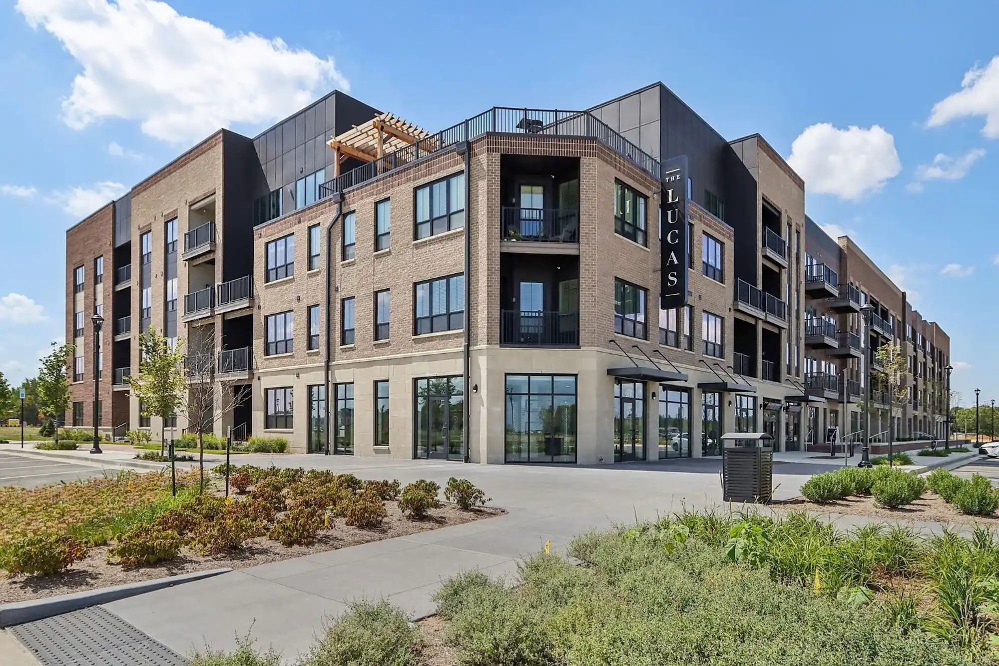 McCord Square Building 01