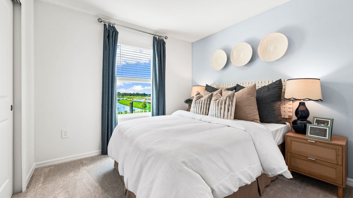 Firethorn Elm Model-42 bedrom