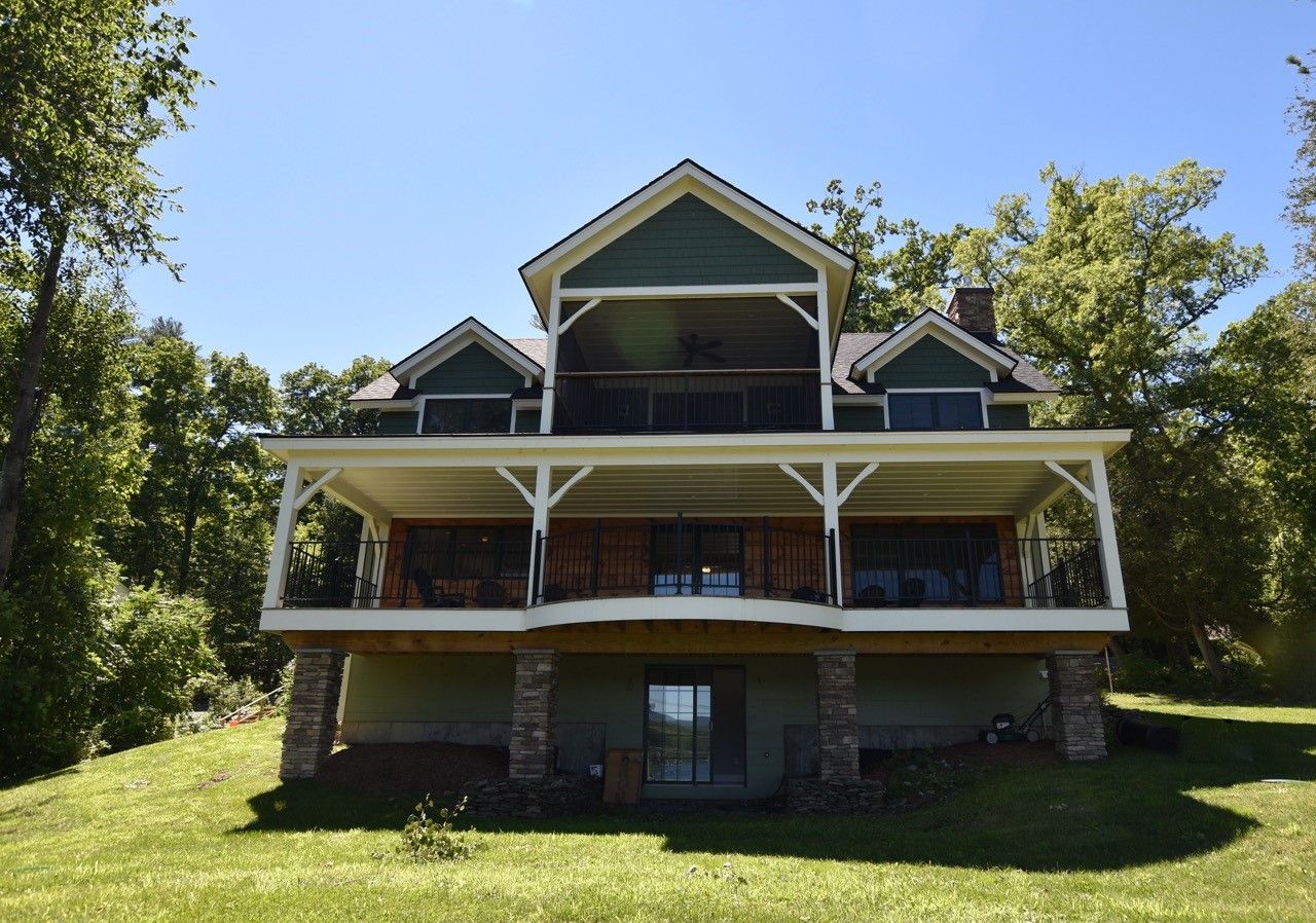 casa en The McKernon Group por The McKernon Group