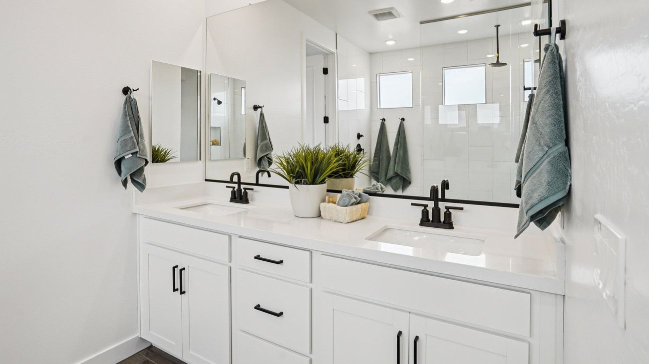 Model photography of Bathroom at Plan 4504 at The Estates at Frontera