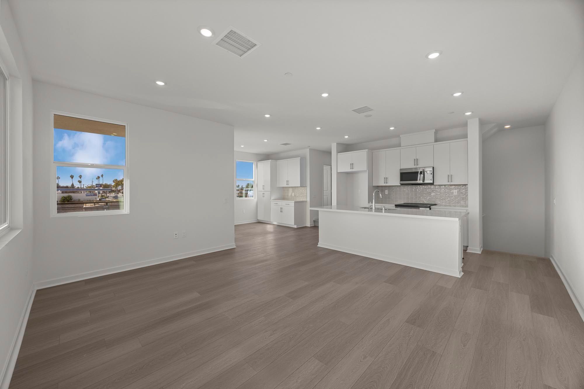 2952 W Lincoln Ave. Anaheim, CA 92804