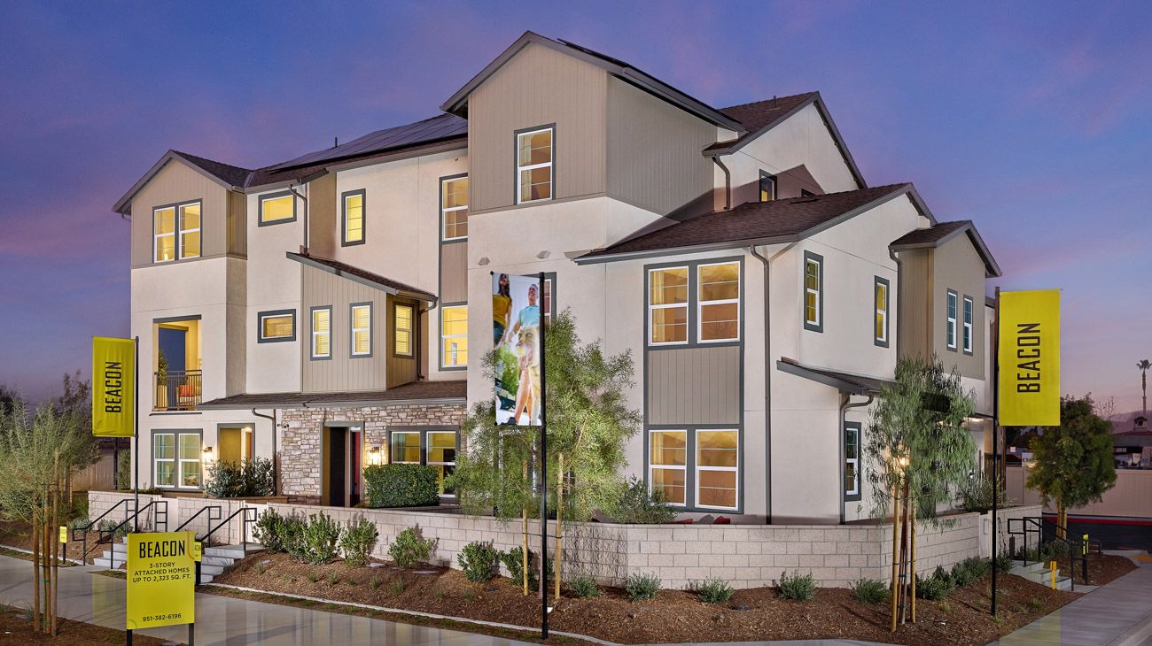 casa en Beacon at Eastvale Square por Risewell Homes