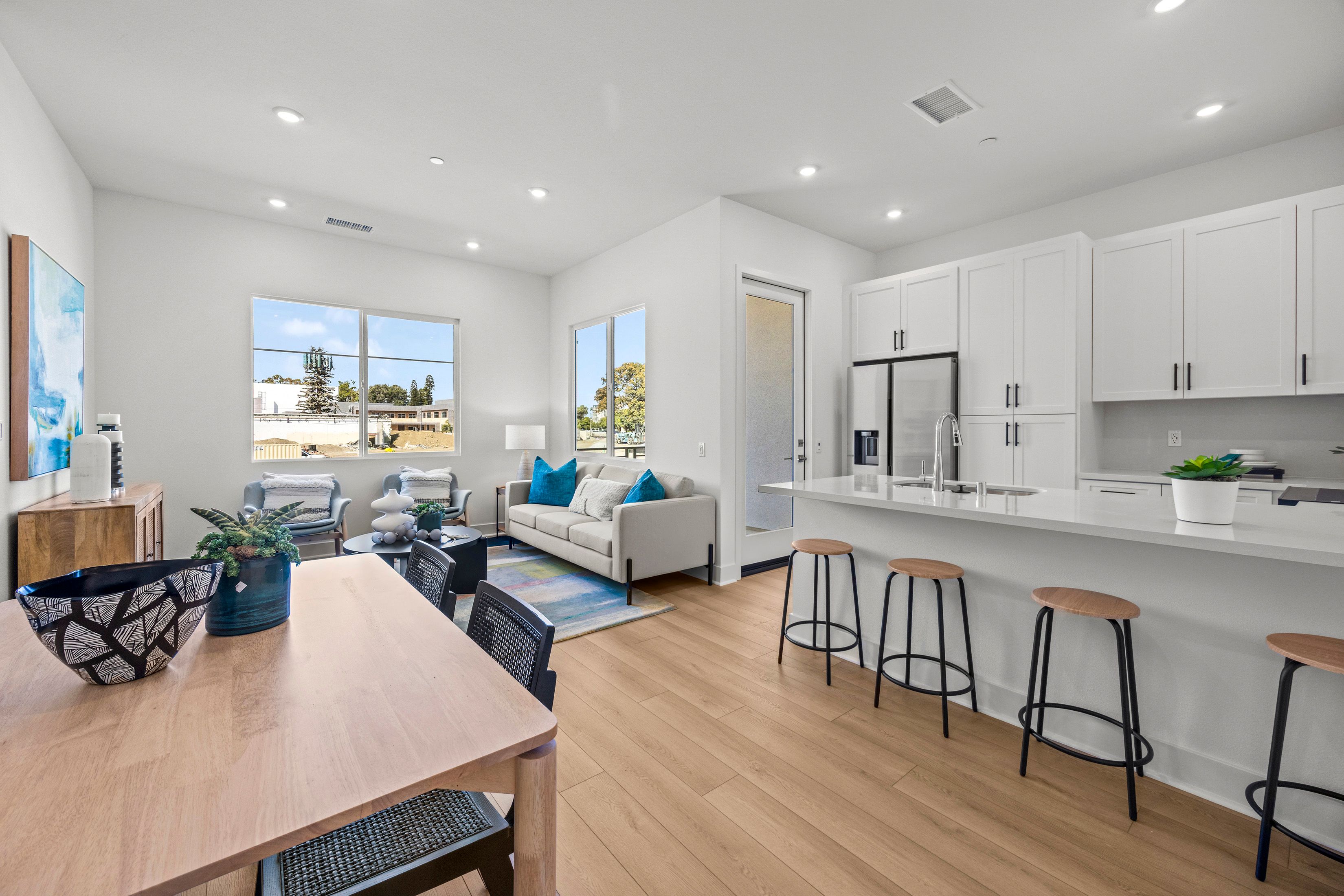 7244 Ellington Drive. Huntington Beach, CA 92647