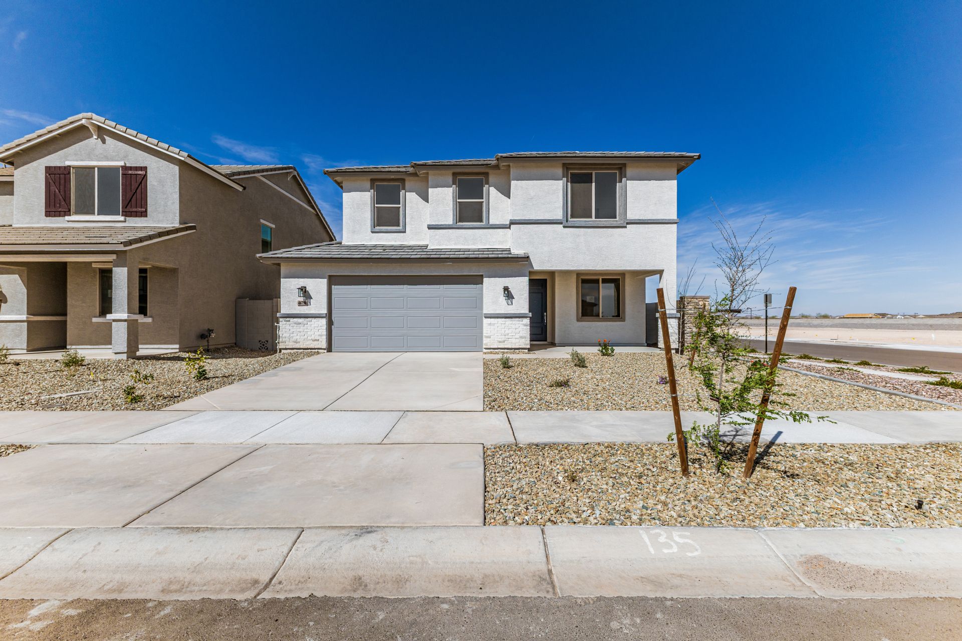 Elara at Moonlight por Risewell Homes en Phoenix-Mesa Arizona